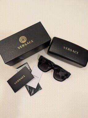 Authentic Versace Oversized Polarized Sunglasses